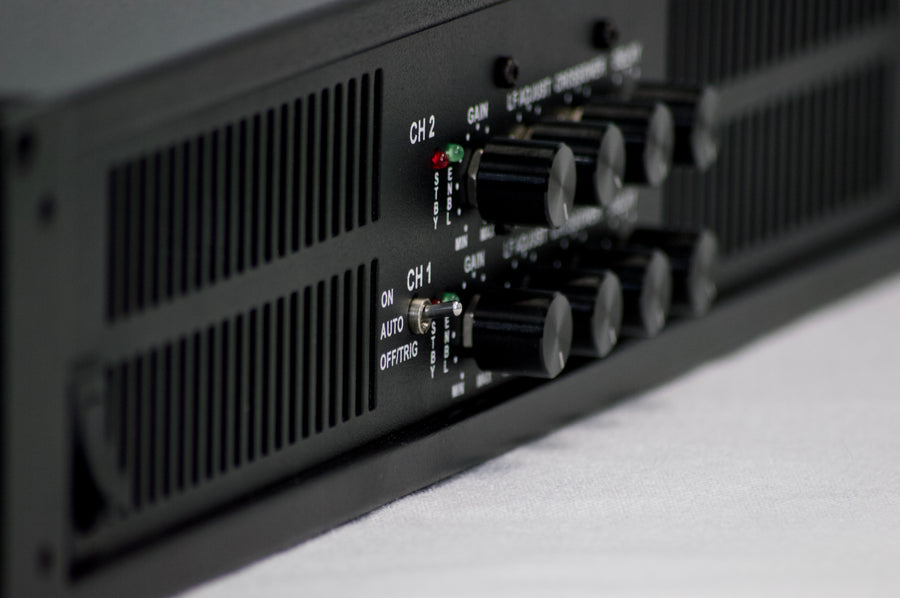Speaker Power dual-monoblock rack amplifier — DSP control detail